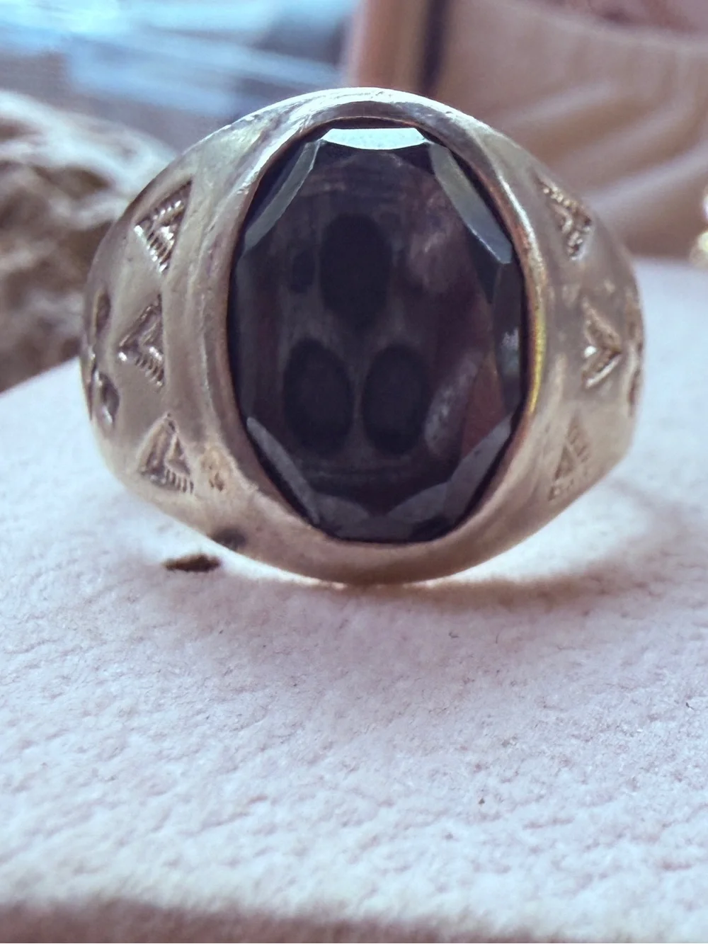 Vintage Sterling Silver Faceted Hematite Men's Southwestern Ring sz 8?